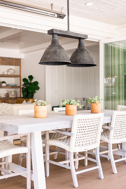 Free Dining Room Dinning Table photo and picture