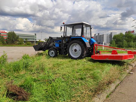 Free Grass Tractor photo and picture