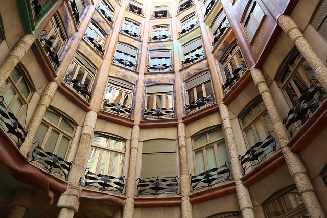 Free Architecture Gaudi photo and picture