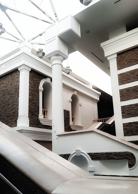 Cuartos Traseros, Brillante, Museo