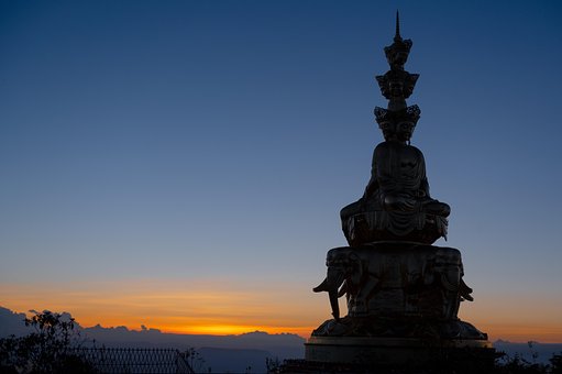 Mount Emei, Gylden Top, Sunset