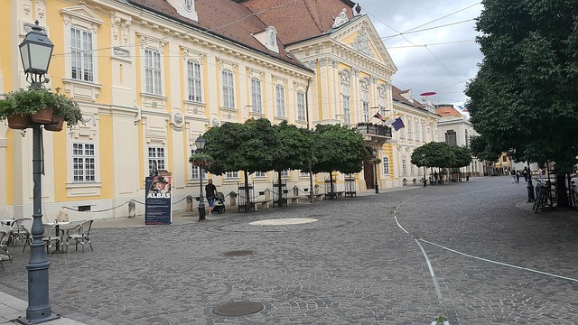 Free City Square Architecture photo and picture