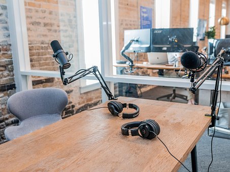 Free Podcast Microphone photo and picture
