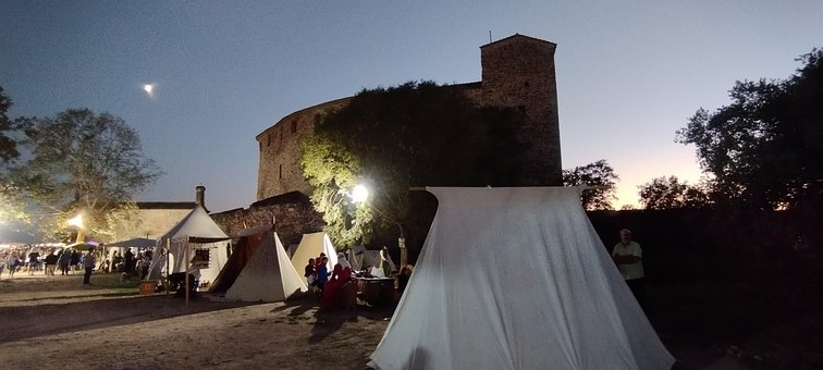 Free Feria Medieval Sentmenat photo and picture
