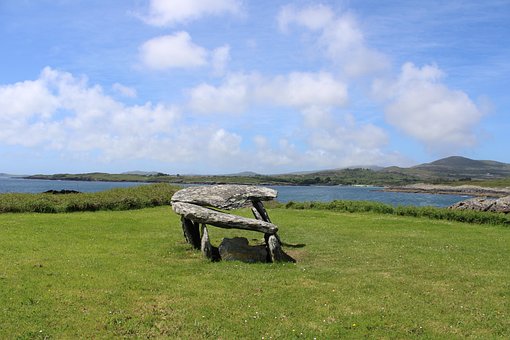 Free Alter Wedge Tomb Schull photo and picture