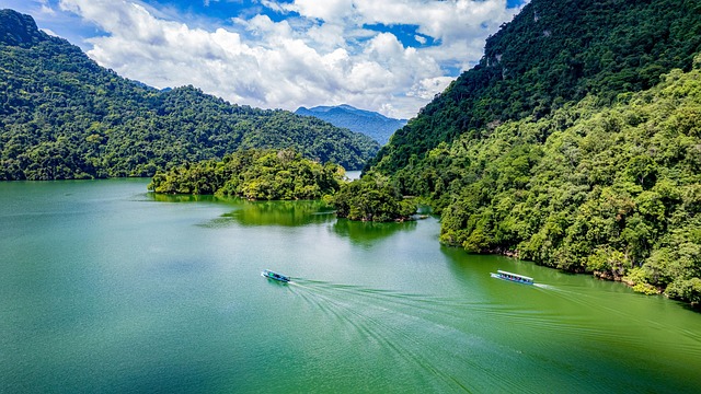 Free Lake Mountains photo and picture