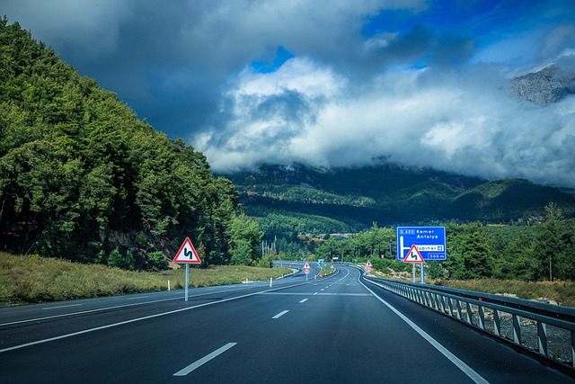 Free Street Mountain photo and picture