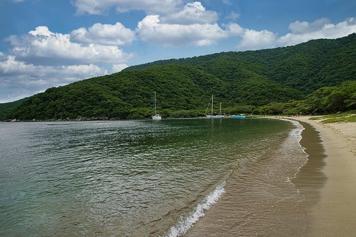 Free Beach Colombia photo and picture