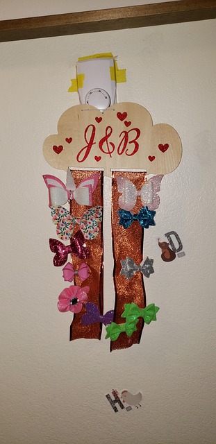 Free Hairbow Holder Butterfly Bow photo and picture