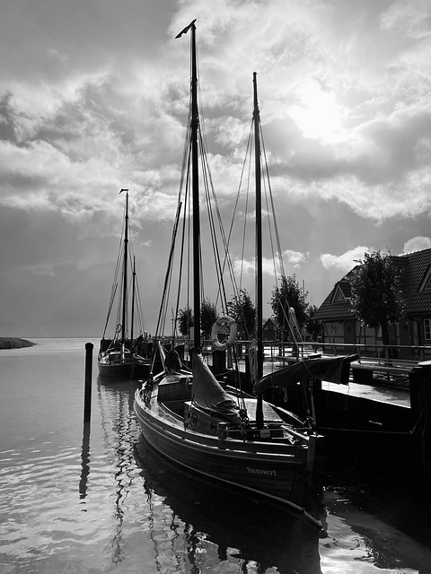 Zeesboot, Efterår, Sort Og Hvid, Skyer
