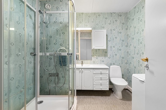 Cuarto De Baño, Espejo, Armarios