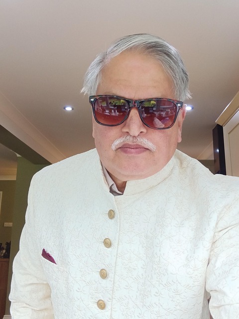 Free Pakistani Outfit photo and picture