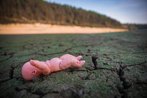Opgedroogd Meer, Gebarsten Grond