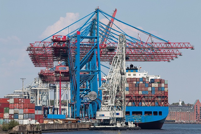 Free Elbe Port photo and picture