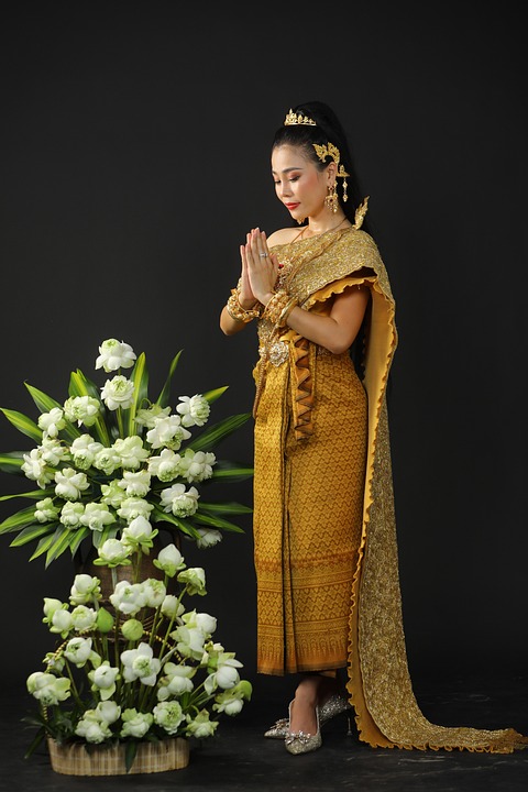 Costume asiatique pour femme - France