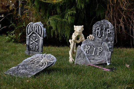 Die Landschaft, Ferien, Halloween