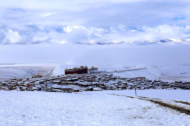 Free Tibetan Snow Mountain photo and picture