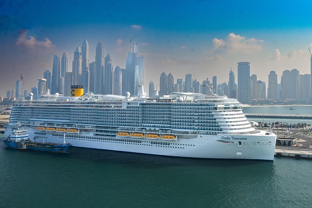 Free Dubai Uae photo and picture
