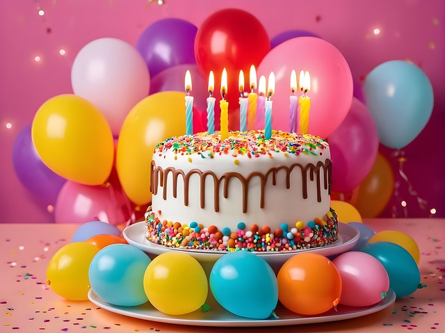 Kuchen, Geburtstagskuchen, Ballons