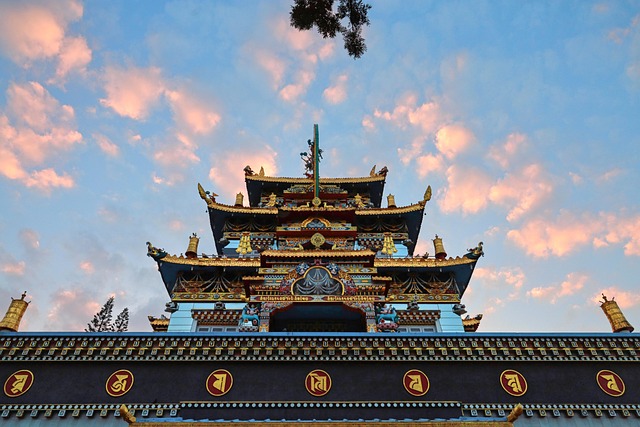 Free Buddhism Golden Temple photo and picture