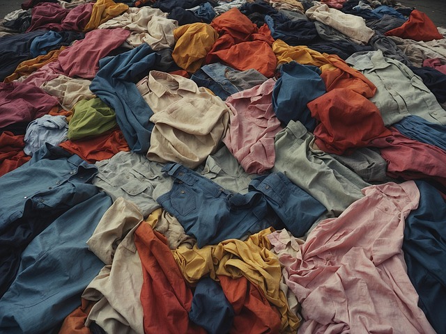 Free ai generated clothes garbage illustration