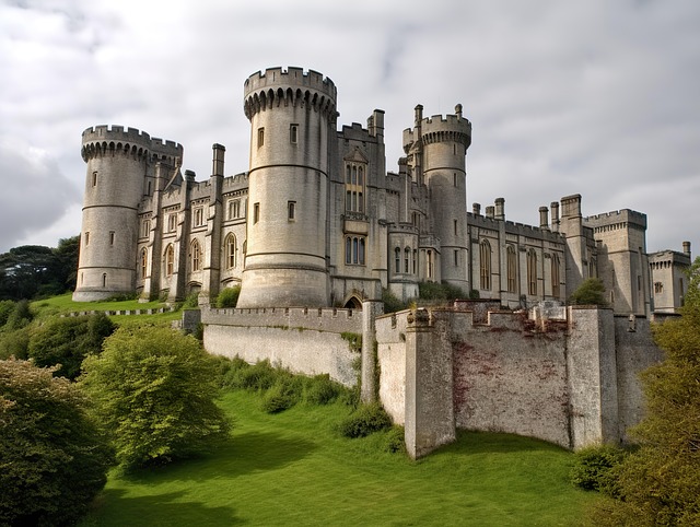 Free ai generated arundel castle historic landmark illustration