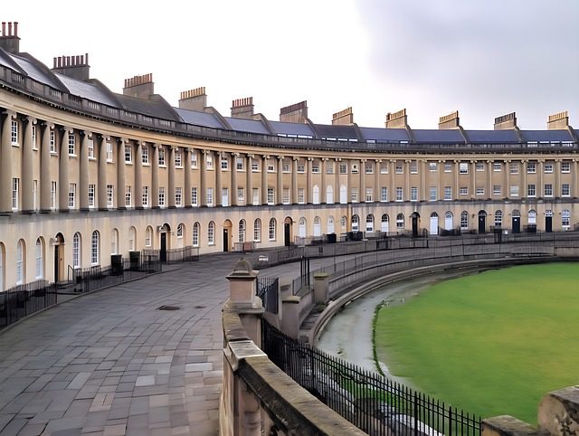 Free ai generated roman baths royal crescent illustration