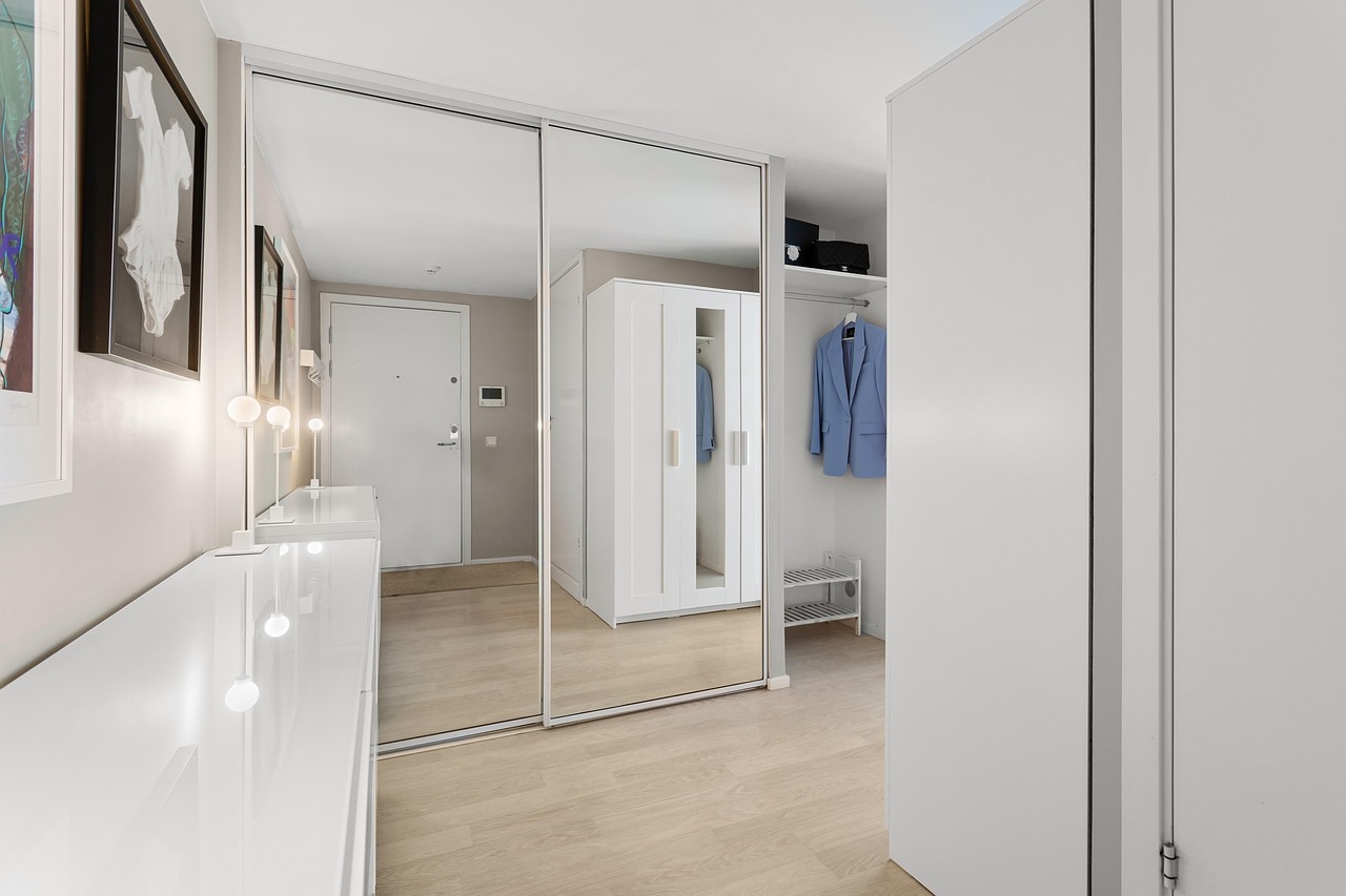 Walk-In Closet Interior Design - Free photo on Pixabay - Pixabay