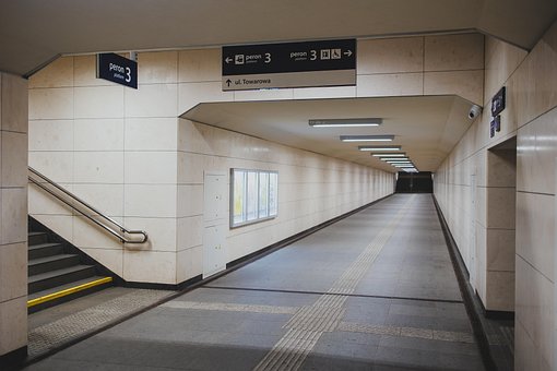 Transição, Túnel, Trem, Escadas