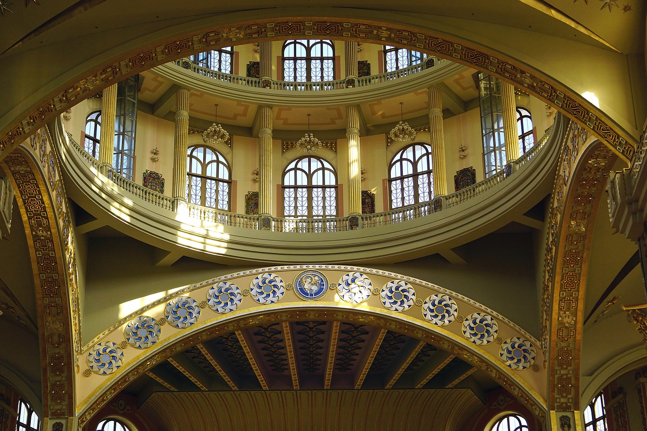 Church - free online jigsaw puzzle photo