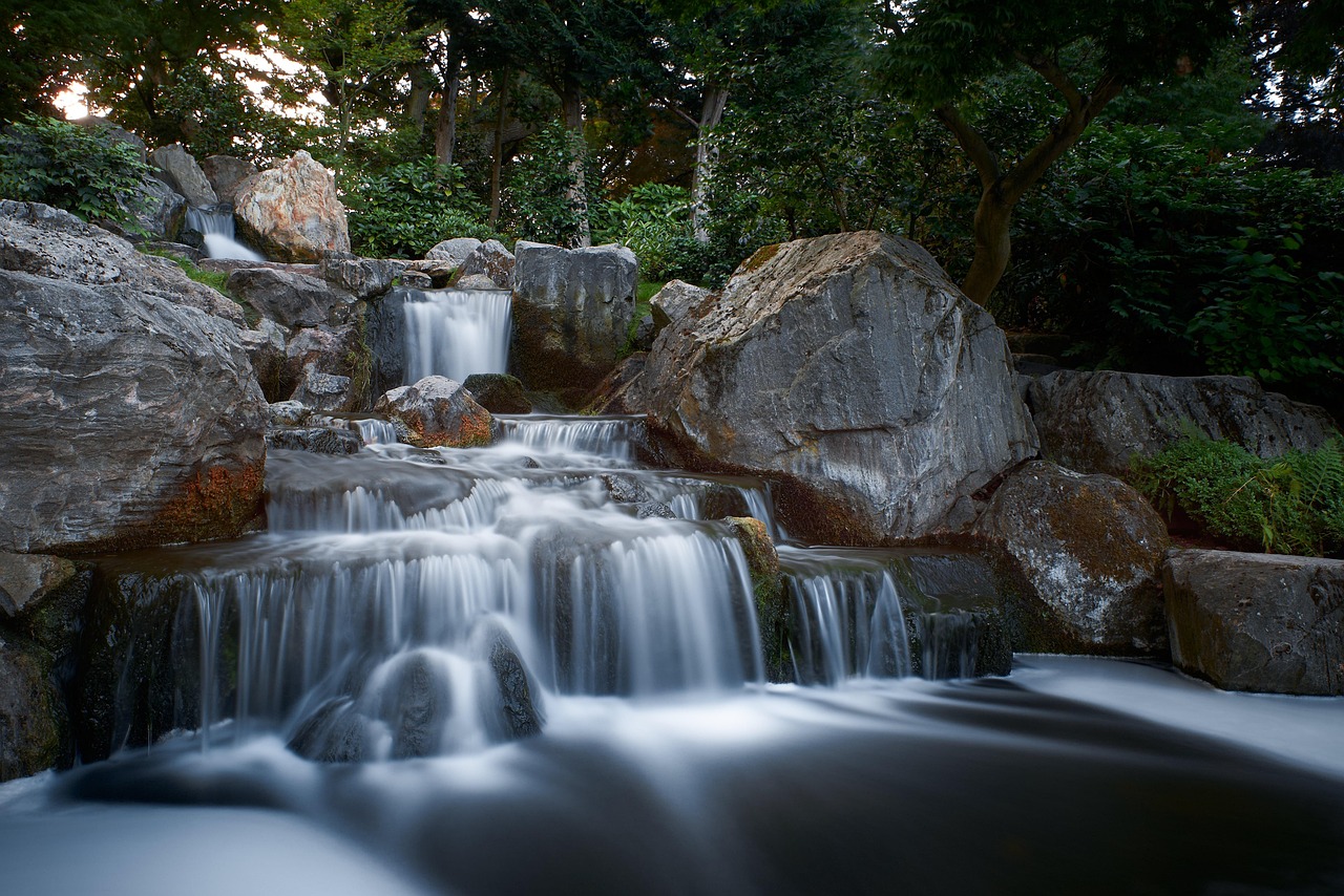 Waterfall - free online jigsaw puzzle photo