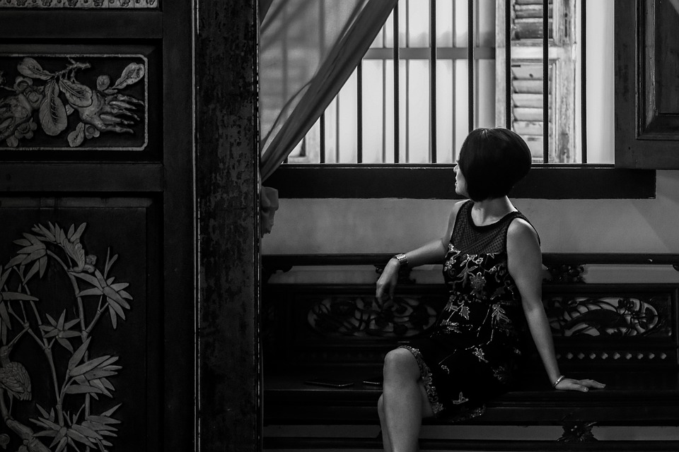 Woman Indoors Candid - Free photo on Pixabay - Pixabay