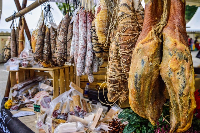 Carne Curada, Nalgas, Feria, Monferrato