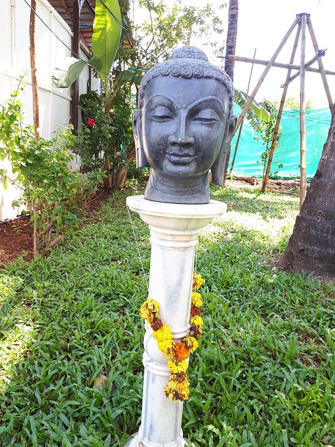 Free Buddha Statue Buddha Head Figurine photo and picture