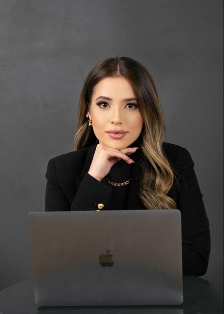 MUJER DE NEGOCIOS visual data 2