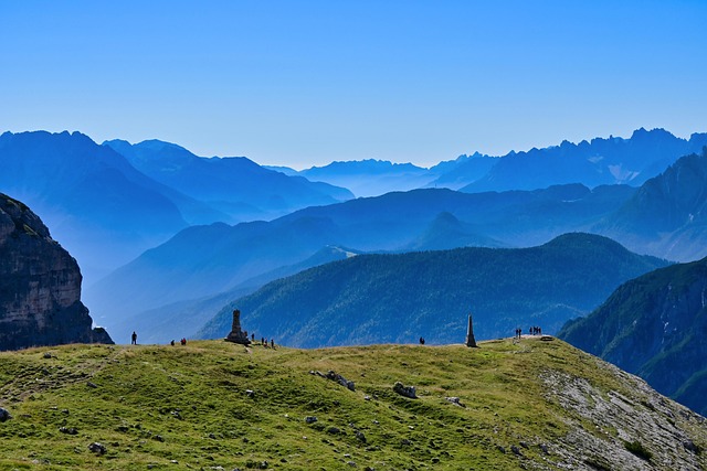 Free Mountains Trekking photo and picture