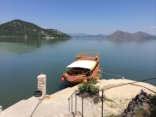 Free Montenegro Lake photo and picture