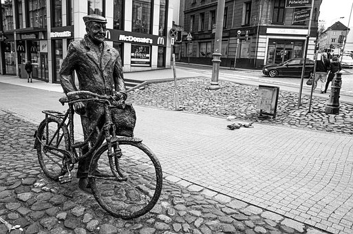 Free Street Statue photo and picture