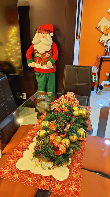 Free Christmas Decor photo and picture