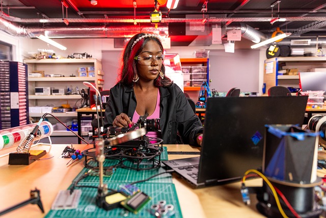 Woman, Engineer, Tech