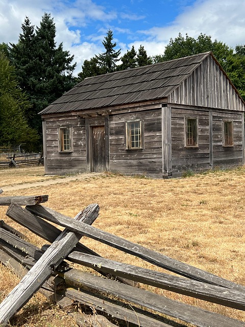 Free Cabin Fort Vancouver photo and picture