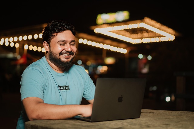 Mens, Laptop, Student, Middelbare School