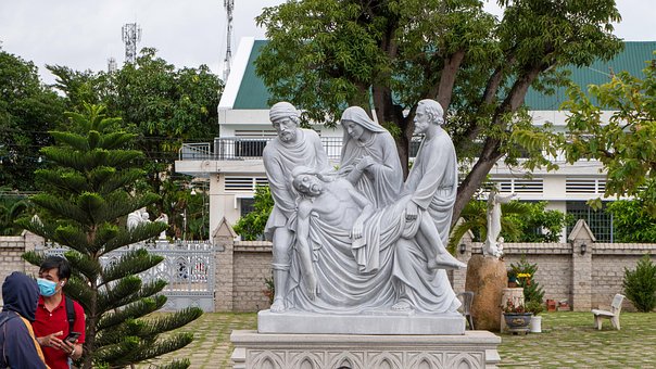 Free Sculpture Vietnamese Church photo and picture