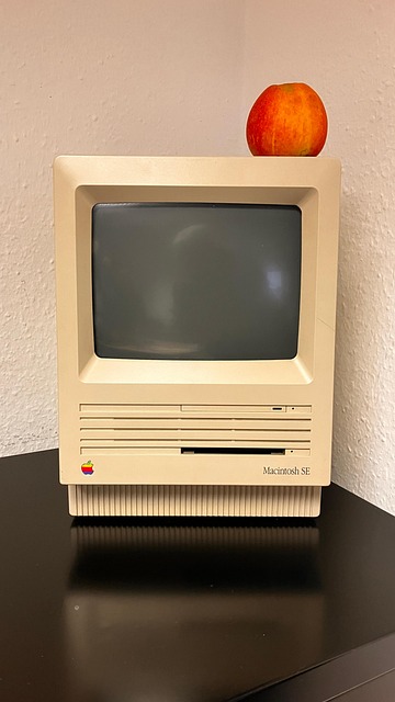 Free Macintosh Apple photo and picture