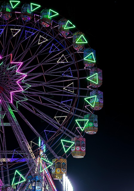 Lunapark, Karneval, Cirkus, Zábava