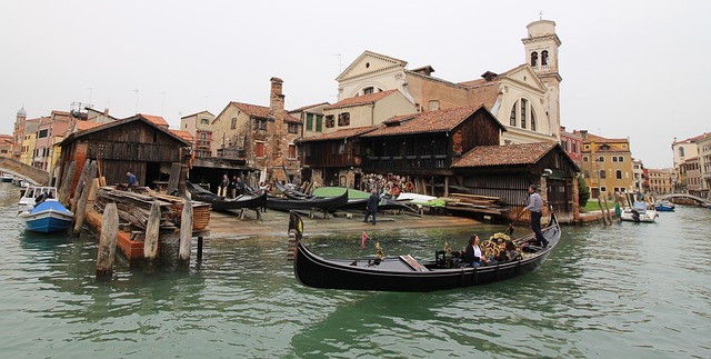 Free Venice Gondola photo and picture