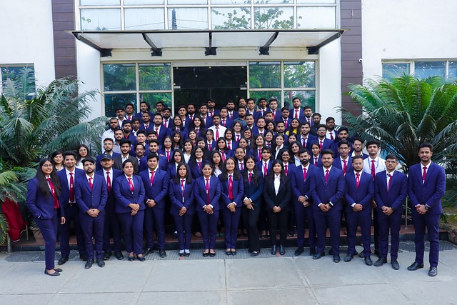 Free Best B-School In Delhi-Ncr Mba photo and picture