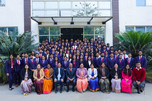 Free Best B-Schools In Delhi-Ncr Pgdm photo and picture