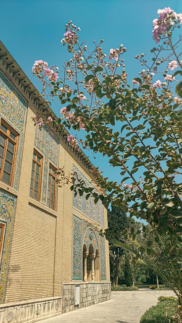 Free Iranian Palace photo and picture