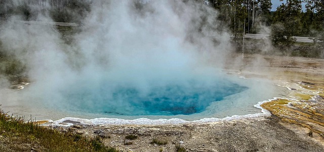 Free Yellowstone National Park Wyoming photo and picture